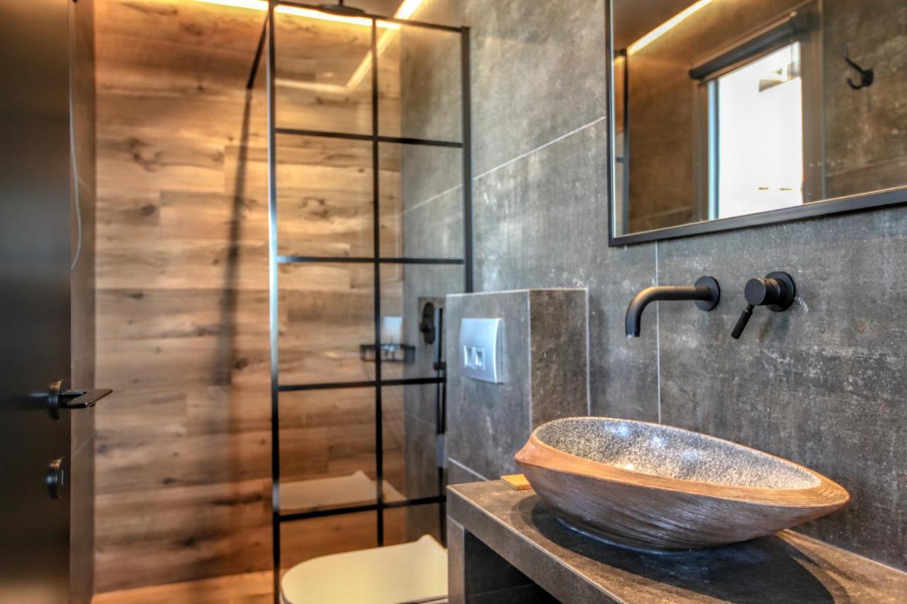 Meteora Heaven And Earth Premium Suites - Adults Friendly Kalambaka Eksteriør billede