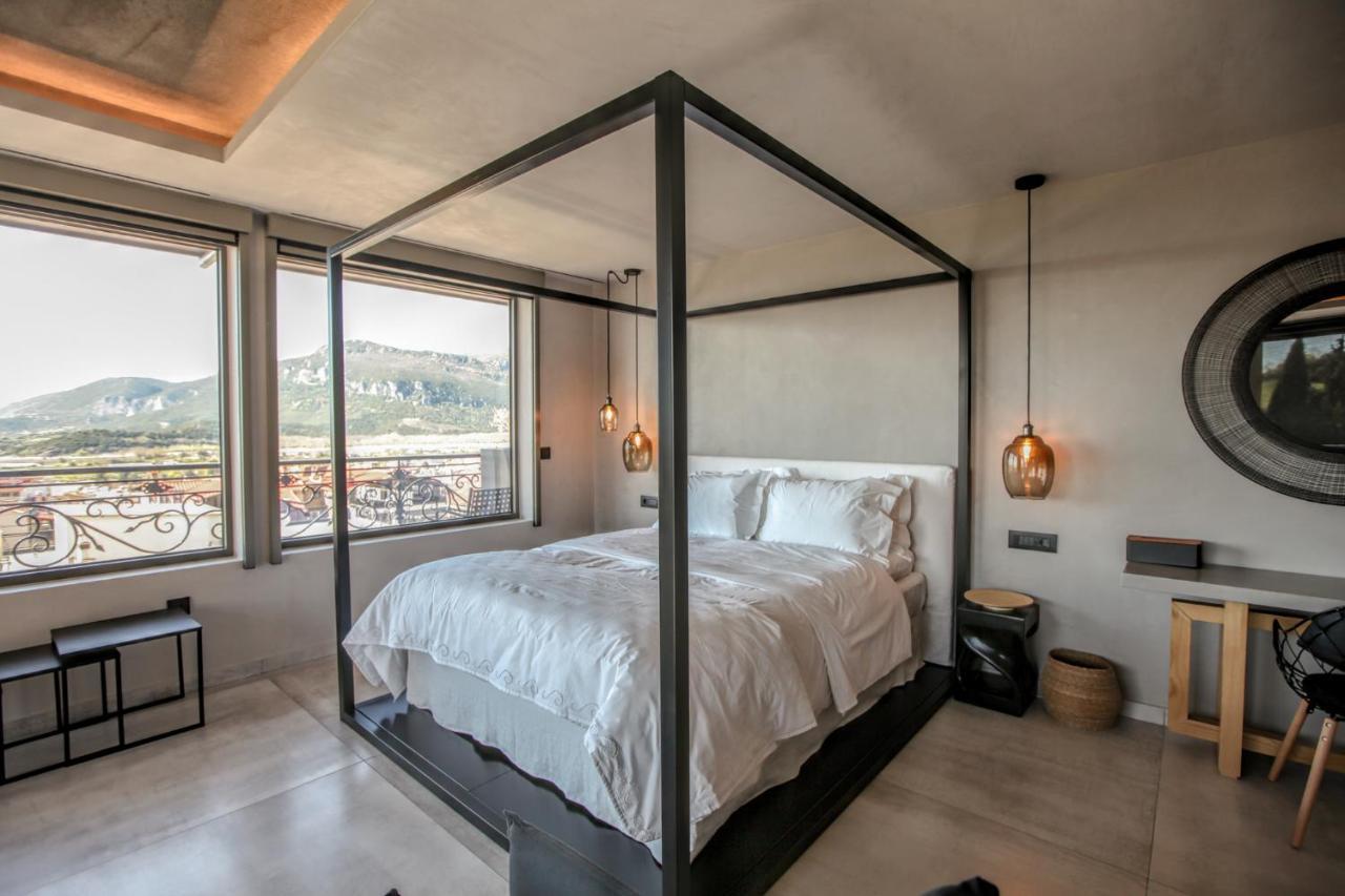 Meteora Heaven And Earth Premium Suites - Adults Friendly Kalambaka Eksteriør billede